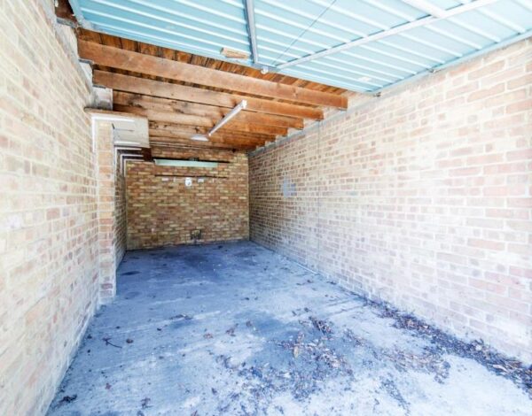 Garage on Kersfield Road, Putney