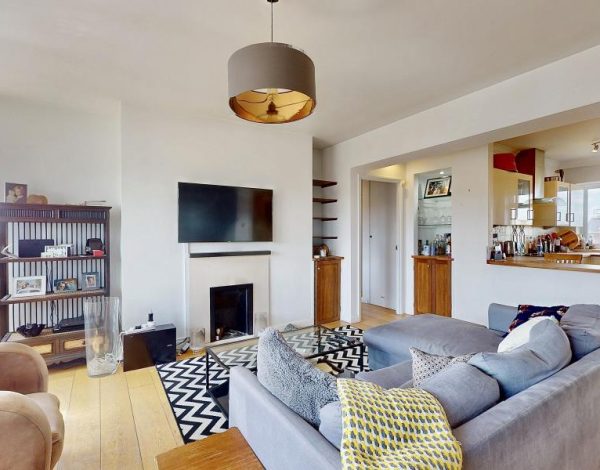 Paradise Road, TW9