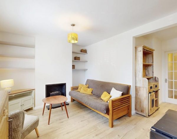 Lower Mortlake Road, TW9
