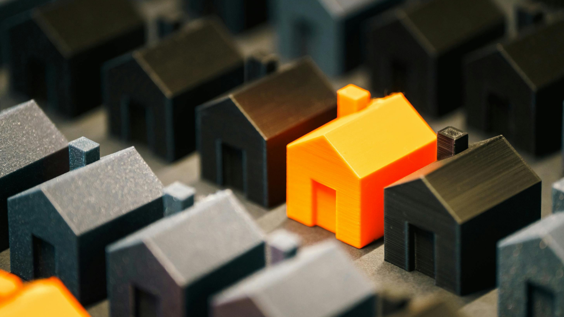 How to Get a House Valuation Without Selling: Online vs Estate Agent Valuations