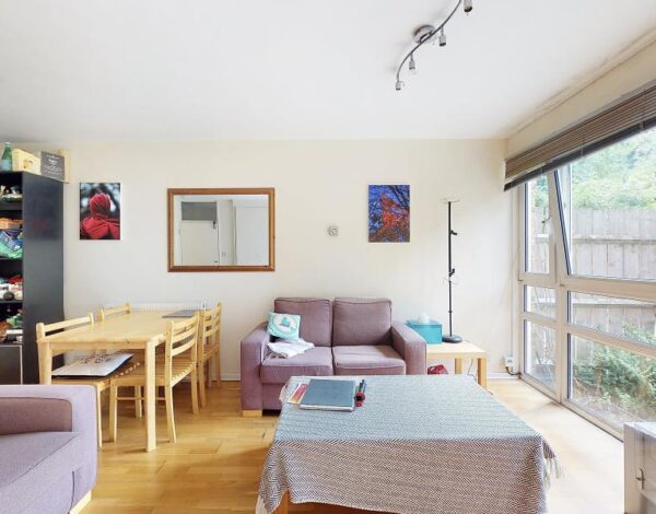 Lampeter Square, Fulham