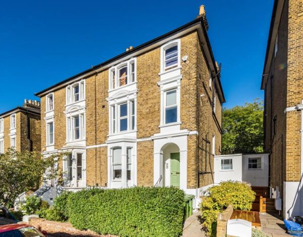 Mount Ararat Road, TW10