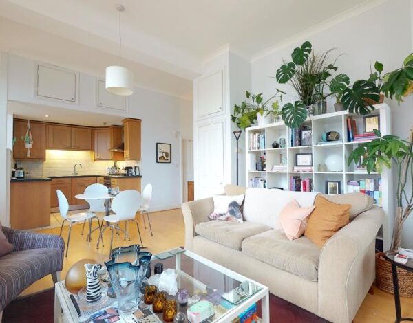 Putney Bridge Road, SW15