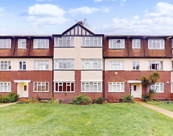 Lancaster Close, KT2