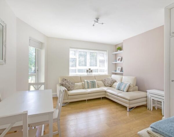 Lancaster House, Horne Way