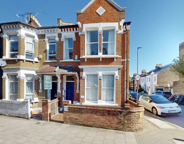 Putney Bridge Road, East Putney