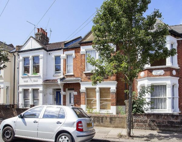 Rotherwood Road, West Putney