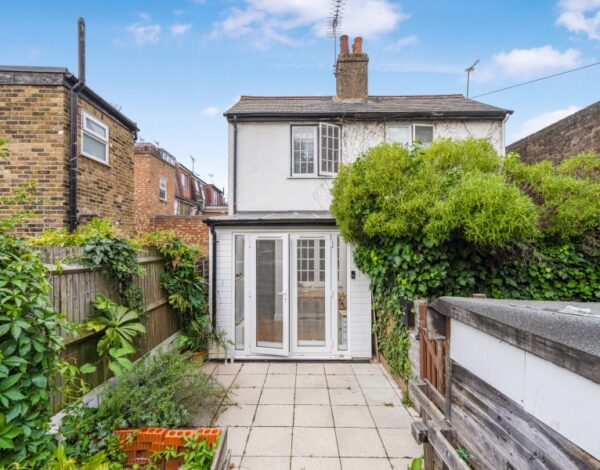 Kew Road, TW9
