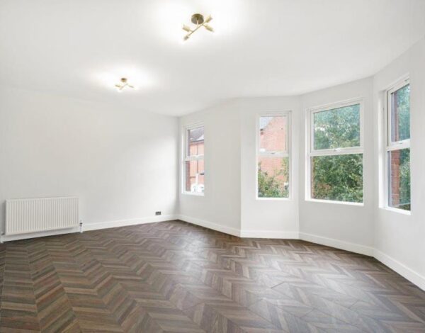 St. Johns Road, TW9